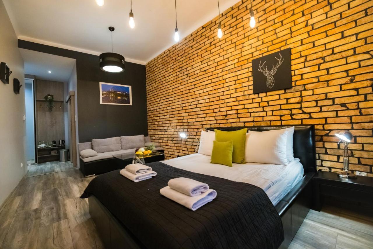 Leo Apartments Main Square كراكوفيا المظهر الخارجي الصورة