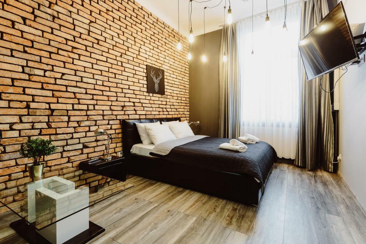 Leo Apartments Main Square كراكوفيا المظهر الخارجي الصورة